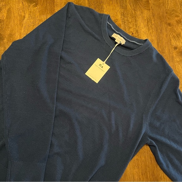 NWT Men's Navy Blue Sweater Long Sleeve Free Assembly Soft Cozy Comfy Neutral - Picture 4 of 15